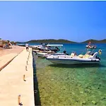 Eden Lady Mobile Home, Croatia, * Drage