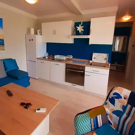Eden Lady Mobile Home, Croatia, Drage